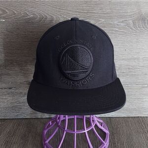 Mens Mitchell & Ness NBA Golden State Warriors Blacked Out Snapback Hat